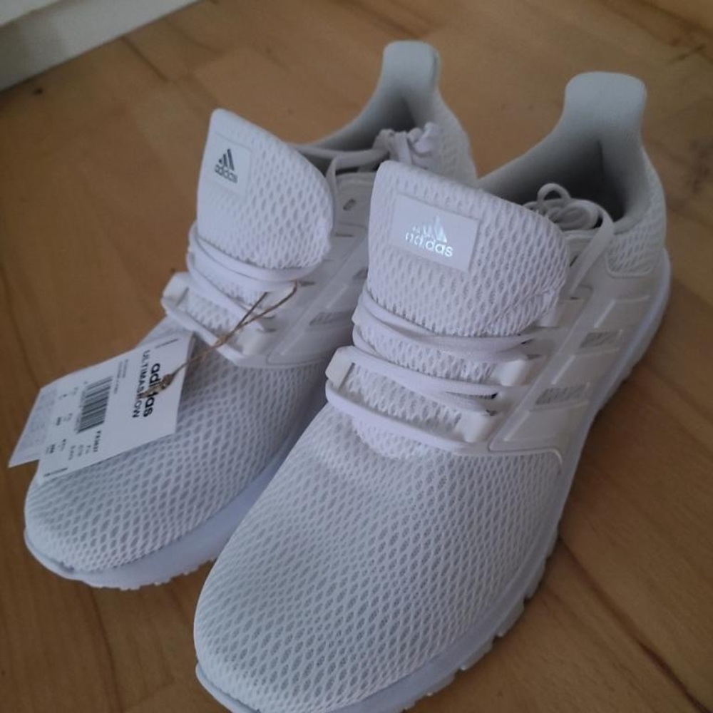 Adidas Ultimashows